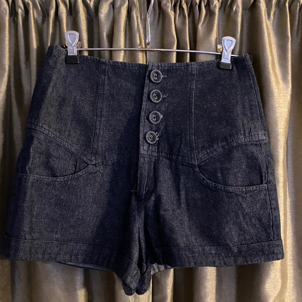 Hot shorts
